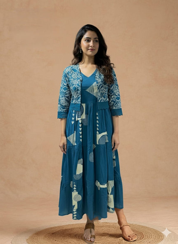 light Peacock Cotton Gown With Shrug